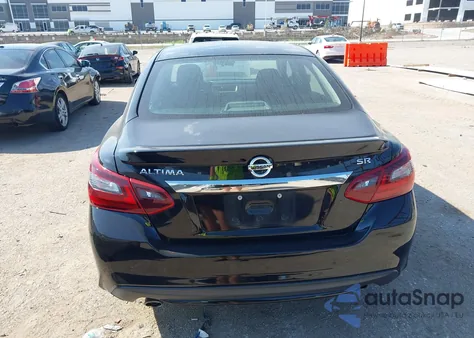 2017 Nissan Altima 2.5 Sr z USA, uszkodzony, nr VIN 1N4AL3APXHN361331